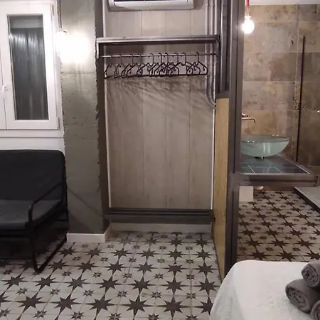 Apartment Estudio Industrial A 9' Del Centro En Metro *